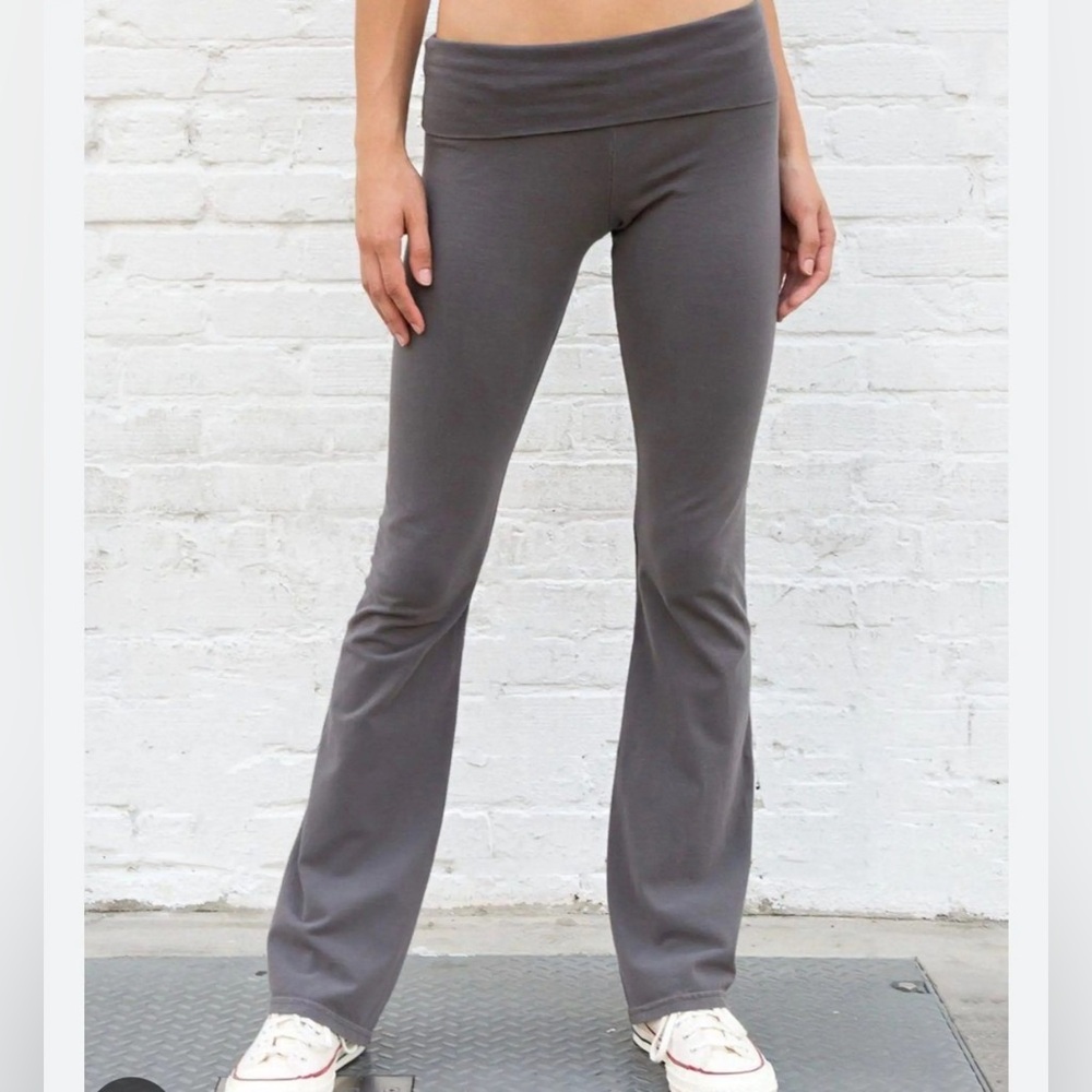 Brandy Melville Priscilla Pants Grey